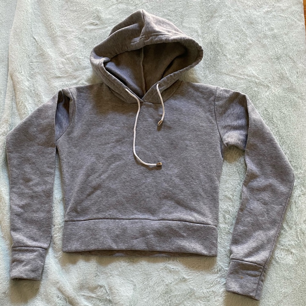 Grey sweatshirt
